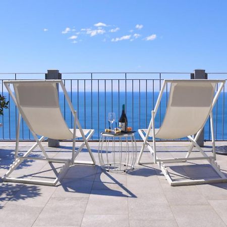 Hotel Due Gemelli Riomaggiore Bagian luar foto