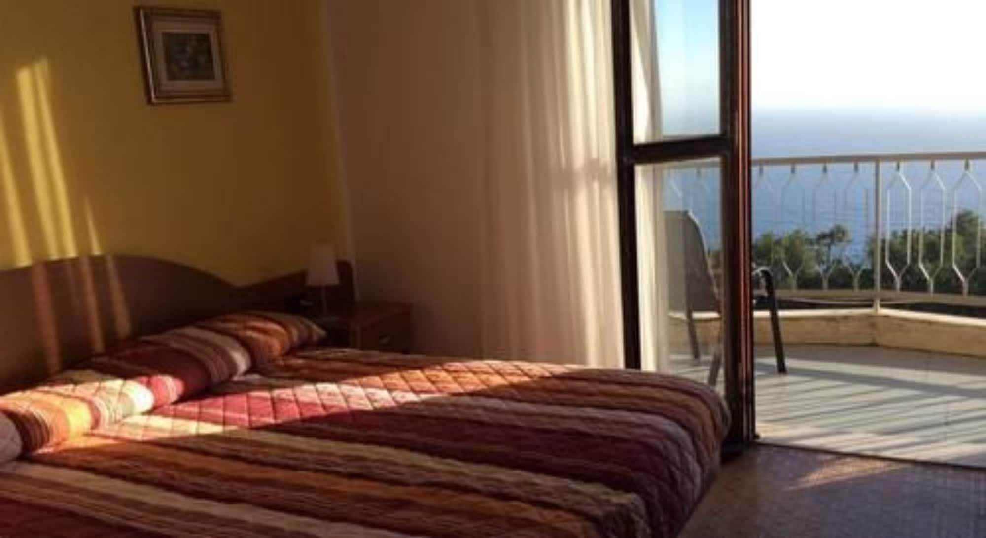 Hotel Due Gemelli Riomaggiore Bagian luar foto