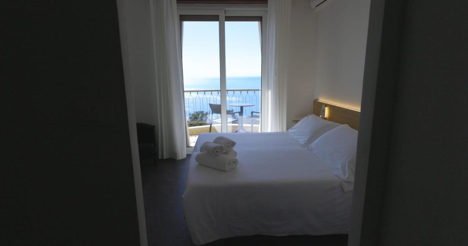Hotel Due Gemelli Riomaggiore Bagian luar foto